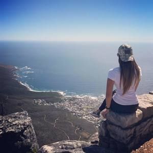 Meet your Posher, Ana